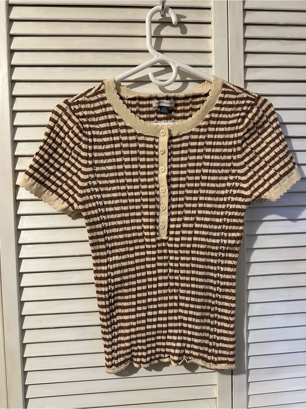 American Eagle Outfitters Brown and Cream Short Sleeve Ribbed Henley Tee